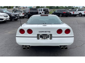 En arrivage - Chevrolet Corvette C4 V8 5.7L L98 de 1990 - Automatique - TTOP amovible