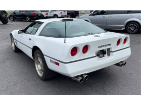 En arrivage - Chevrolet Corvette C4 V8 5.7L L98 de 1990 - Automatique - TTOP amovible