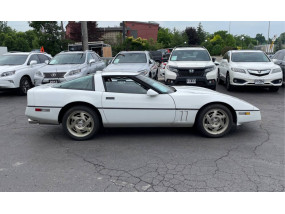 En arrivage - Chevrolet Corvette C4 V8 5.7L L98 de 1990 - Automatique - TTOP amovible