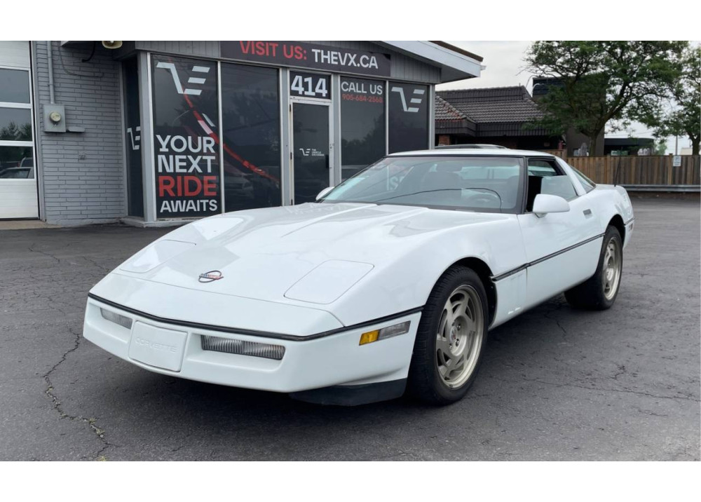 En arrivage - Chevrolet Corvette C4 V8 5.7L L98 de 1990 - Automatique - TTOP amovible