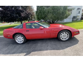 En arrivage - Chevrolet Corvette C4 V8 5.7L L98 de 1992 - Automatique - TTOP amovible