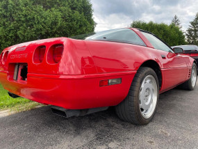 En arrivage - Chevrolet Corvette C4 V8 5.7L L98 de 1992 - Automatique - TTOP amovible