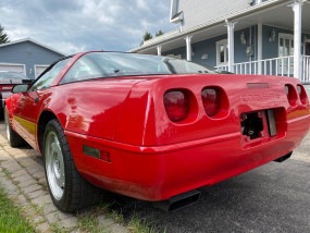 En arrivage - Chevrolet Corvette C4 V8 5.7L L98 de 1992 - Automatique - TTOP amovible