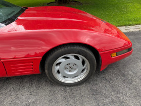 En arrivage - Chevrolet Corvette C4 V8 5.7L L98 de 1992 - Automatique - TTOP amovible