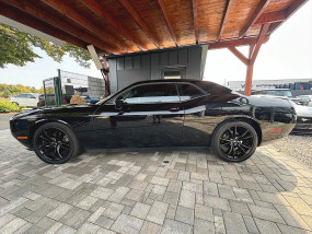 Dodge Challenger SXT PLUS V6 3.6L 2018 - Full Black - Automatique