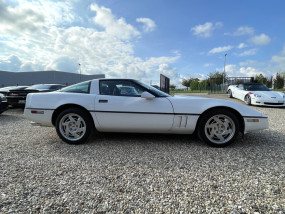 EN STOCK - Chevrolet Corvette C4 V8 5.7L L98 de 1990 - Automatique - TTOP amovible