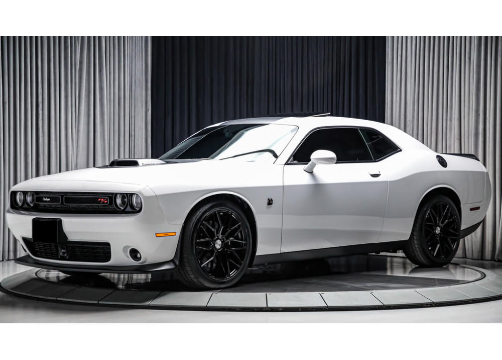 Dodge Challenger R/T Scat Pack Shaker V8 6.4L 392 HEMI 2016 - Automatique