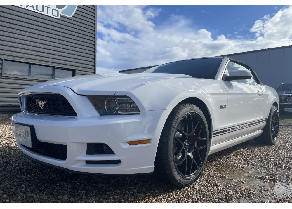 *VENDU* Ford Mustang GT V8 5.0L 2013 Cabriolet Premium - BORLA