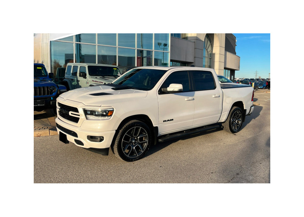 Dodge RAM 1500 V8 5.7L HEMI SPORT 2020 - Crew Cab - Toit Pano - CarPlay - Caméra 360