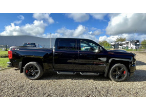 *VENDU* Chevrolet Silverado 1500 Z71 Red Line Edition V8 6.2L 2018 - CrewCab