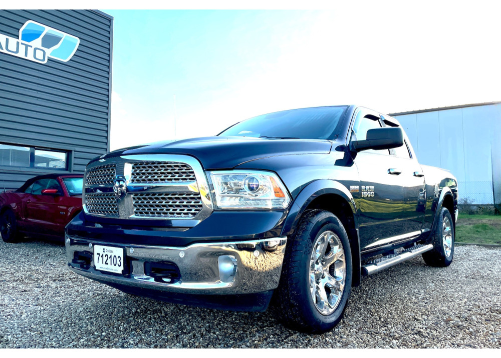 *VENDU* Dodge RAM 1500 V8 5.7L Hemi LARAMIE 2015 QUAD CAB - TVA APPARENTE