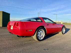 EN STOCK - Chevrolet Corvette C4 V8 5.7L LT1 de 1992 - Automatique - TTOP amovible