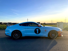 EN STOCK - Ford Mustang GT Edition spéciale GULF - Covering Total - BREMBO - 2018