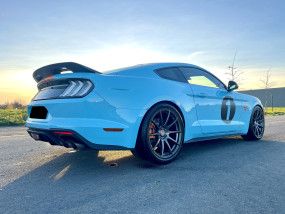 EN STOCK - Ford Mustang GT Edition spéciale GULF - Covering Total - BREMBO - 2018