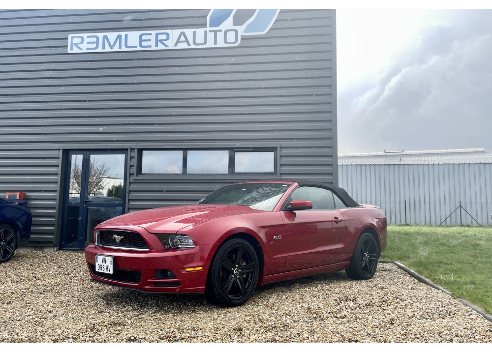 *Vendu* Ford Mustang GT V8 5.0L 2013 Cabriolet Premium