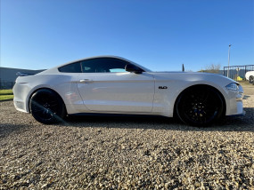 * VENDU * - Ford Mustang GT V8 5.0L - Boite manuelle - Carbone - B&O - 2019